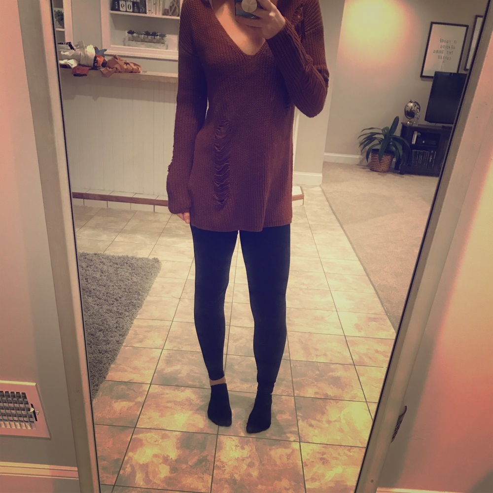 Sweater - Picture 1 of 5